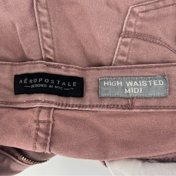 Aeropostale Mauve High Waisted MIDI Cuffed Hem Jean Shorts Size 4 Women’s - Picture 2 of 6